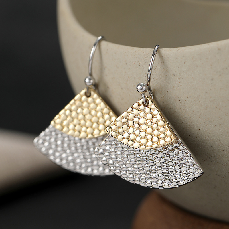Vintage Two-Tone Fan-Shaped Earrings with Hammer Texture
